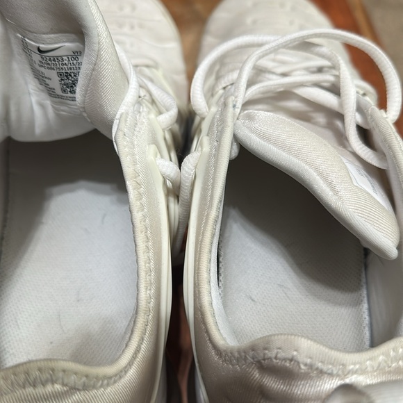 Mens White Nike Vapormax Plus Sneakers - Picture 9 of 9